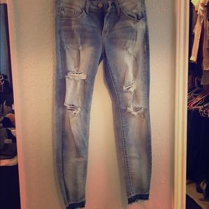 Light Wash, Low Rise, Destroyed Skinny Jeans